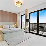 Comfort & Style In Vibrant Coliving Värdshus