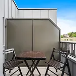 Comfort & Style In Vibrant Coliving Värdshus *