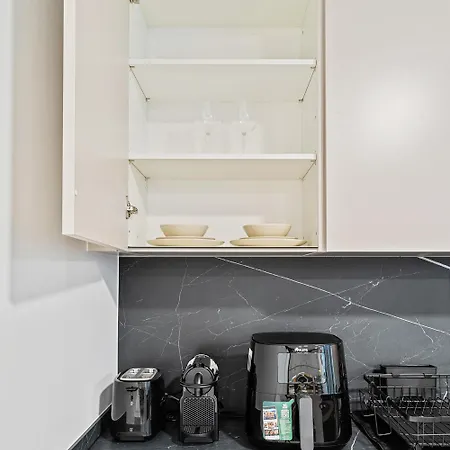 Comfort & Style In Vibrant Coliving Mini-hôtel *