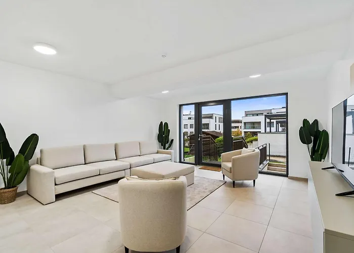 Comfort & Style In Vibrant Coliving Kro *