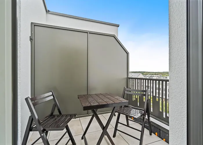 Kro Comfort & Style In Vibrant Coliving