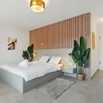 Comfort & Style In Vibrant Coliving Luxemburgo