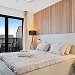 Comfort & Style In Vibrant Coliving Inn *