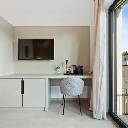 Comfort & Style In Vibrant Coliving Gasthof *