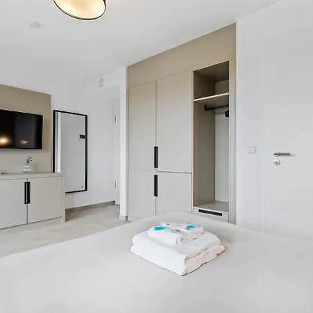 Comfort & Style In Vibrant Coliving Gasthof Luxemburg