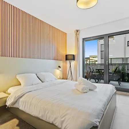 Inn Comfort & Style In Vibrant Coliving