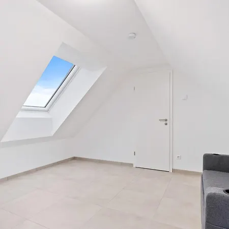 Comfort & Style In Vibrant Coliving Locanda Lussemburgo