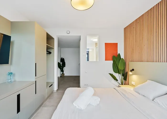 Kro Comfort & Style In Vibrant Coliving
