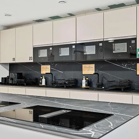 Comfort & Style In Vibrant Coliving